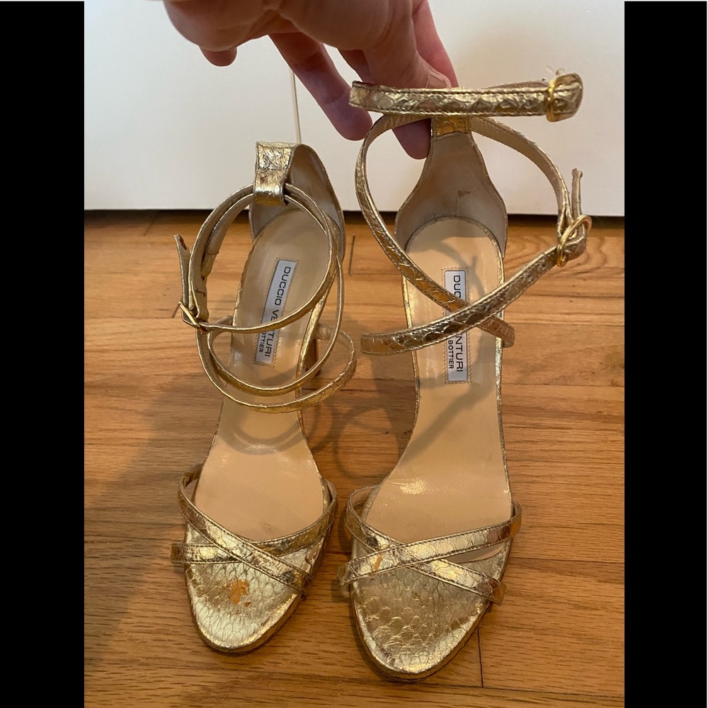 Duccio Venturi Gold Snakeskin Heels. US 6. 36.5.